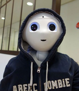 Strate School of Design - Research project - Robot Romeo 2 