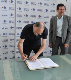 Strate et Carrefour became partners