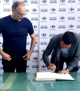 Strate et Carrefour became partners